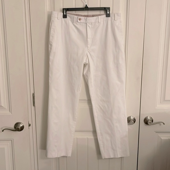 Lauren Ralph Lauren Khaki Pants. Men’s size W36xL30 💯 % cotton‎ 4 pocket pants. - Picture 1 of 10